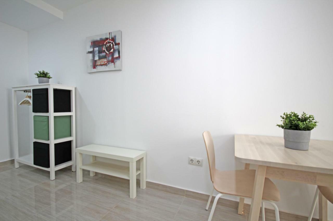 Esparteros 6, Estudios * Malaga